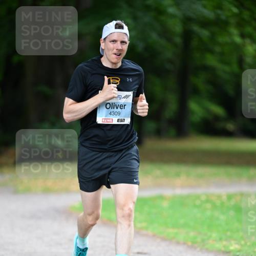 30.08.2026 - Blankeneser Heldenlauf Dr. Thomas Lammeyer http://msf.ph/oto/10038467 30.08.2026 11:09:03 Laufen 9, 4309, 57 meine-sportfotos.de