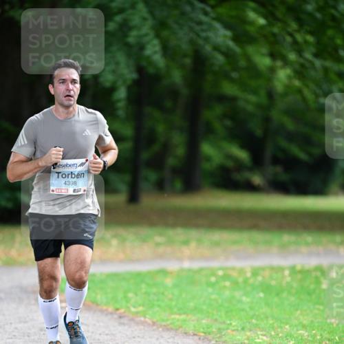 30.08.2026 - Blankeneser Heldenlauf Dr. Thomas Lammeyer http://msf.ph/oto/10038477 30.08.2026 11:09:08 Laufen 4398, 51 meine-sportfotos.de