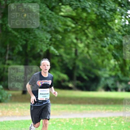 30.08.2026 - Blankeneser Heldenlauf Dr. Thomas Lammeyer http://msf.ph/oto/10038554 30.08.2026 11:09:50 Laufen 4345, 7 meine-sportfotos.de