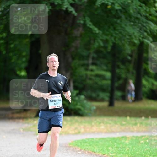 30.08.2026 - Blankeneser Heldenlauf Dr. Thomas Lammeyer http://msf.ph/oto/10038564 30.08.2026 11:09:54 Laufen 4341 meine-sportfotos.de