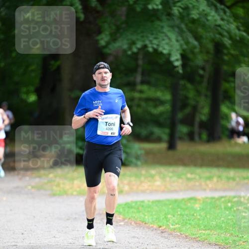 30.08.2026 - Blankeneser Heldenlauf Dr. Thomas Lammeyer http://msf.ph/oto/10038625 30.08.2026 11:10:33 Laufen 4396, 26, 2 meine-sportfotos.de