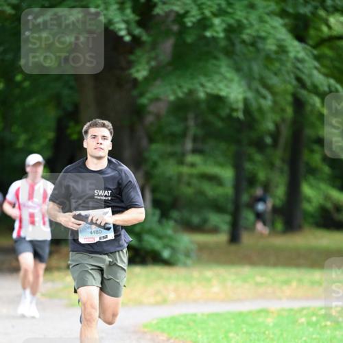 30.08.2026 - Blankeneser Heldenlauf Dr. Thomas Lammeyer http://msf.ph/oto/10038661 30.08.2026 11:10:44 Laufen 4480 meine-sportfotos.de