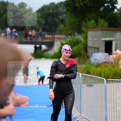 30.08.2026 - Elbe Triathlon Hamburg LAZAROV Photography http://msf.ph/oto/10038668 30.08.2026 14:03:20 Schwimmen 154 meine-sportfotos.de