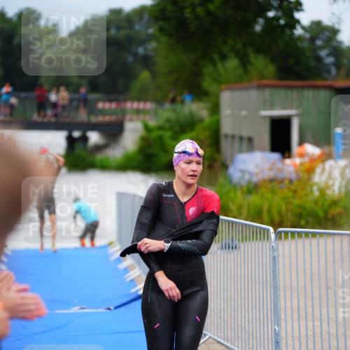 30.08.2026 - Elbe Triathlon Hamburg LAZAROV Photography http://msf.ph/oto/10038671 30.08.2026 14:03:20 Schwimmen 154 meine-sportfotos.de
