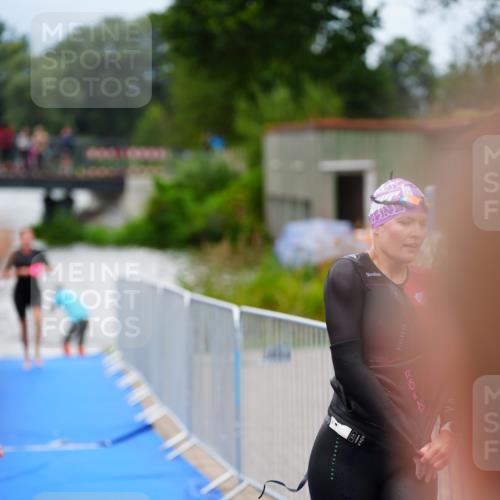 30.08.2026 - Elbe Triathlon Hamburg LAZAROV Photography http://msf.ph/oto/10038679 30.08.2026 14:03:21 Schwimmen 154, 163 meine-sportfotos.de