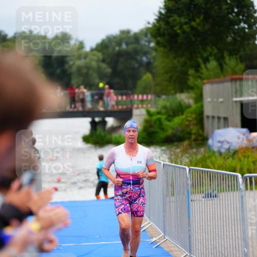30.08.2026 - Elbe Triathlon Hamburg LAZAROV Photography http://msf.ph/oto/10038791 30.08.2026 14:04:06 Schwimmen 140, 148, 150, 164, 171 meine-sportfotos.de