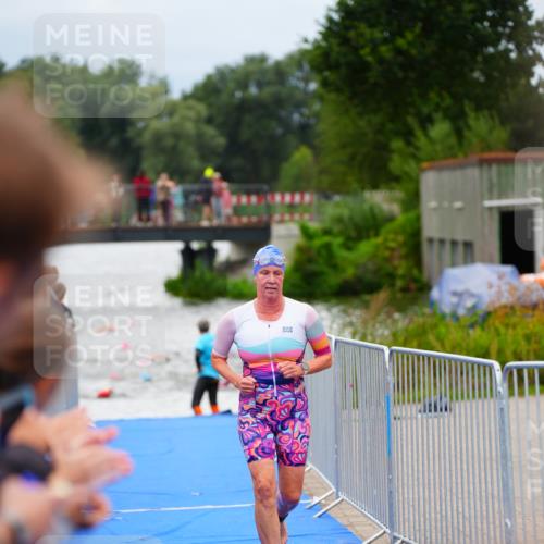 30.08.2026 - Elbe Triathlon Hamburg LAZAROV Photography http://msf.ph/oto/10038793 30.08.2026 14:04:06 Schwimmen 140, 148, 150, 164, 171 meine-sportfotos.de