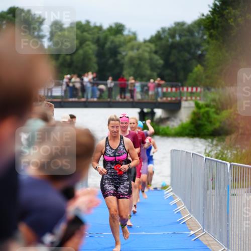 30.08.2026 - Elbe Triathlon Hamburg LAZAROV Photography http://msf.ph/oto/10038807 30.08.2026 14:04:25 Schwimmen 156, 167, 172, 179 meine-sportfotos.de