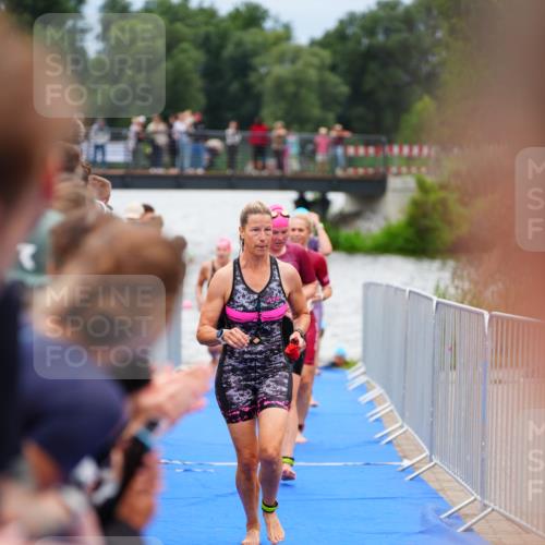 30.08.2026 - Elbe Triathlon Hamburg LAZAROV Photography http://msf.ph/oto/10038819 30.08.2026 14:04:26 Schwimmen 156, 167, 172, 175, 179 meine-sportfotos.de