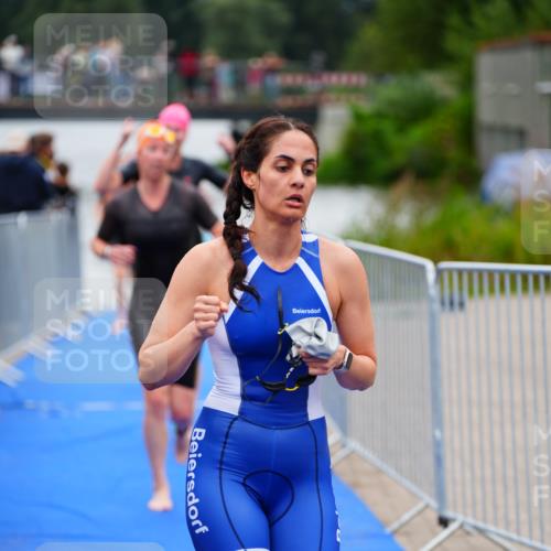 30.08.2026 - Elbe Triathlon Hamburg LAZAROV Photography http://msf.ph/oto/10038839 30.08.2026 14:04:35 Schwimmen 134, 156, 157, 167, 168, 172, 173, 175, 176, 179 meine-sportfotos.de