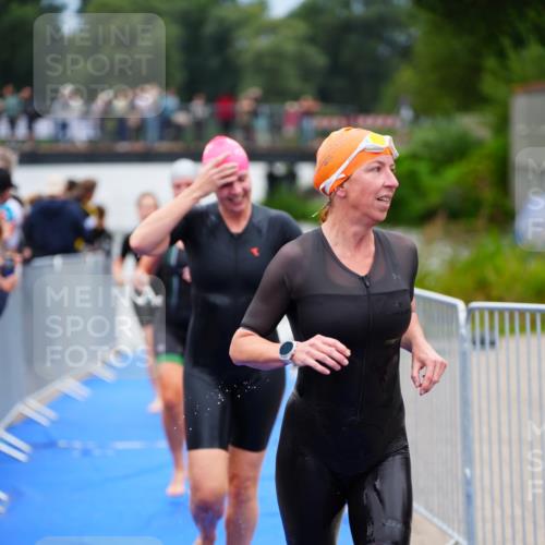 30.08.2026 - Elbe Triathlon Hamburg LAZAROV Photography http://msf.ph/oto/10038850 30.08.2026 14:04:36 Schwimmen 134, 156, 157, 167, 168, 172, 173, 175, 176, 179 meine-sportfotos.de