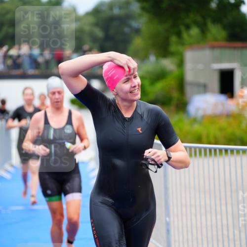 30.08.2026 - Elbe Triathlon Hamburg LAZAROV Photography http://msf.ph/oto/10038856 30.08.2026 14:04:37 Schwimmen 134, 152, 156, 157, 167, 168, 172, 173, 175, 176, 179 meine-sportfotos.de