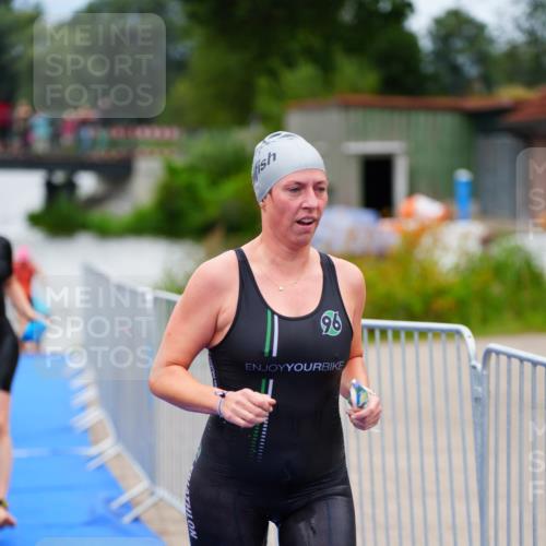 30.08.2026 - Elbe Triathlon Hamburg LAZAROV Photography http://msf.ph/oto/10038866 30.08.2026 14:04:39 Schwimmen 134, 152, 156, 157, 167, 168, 172, 173, 175, 176, 179 meine-sportfotos.de