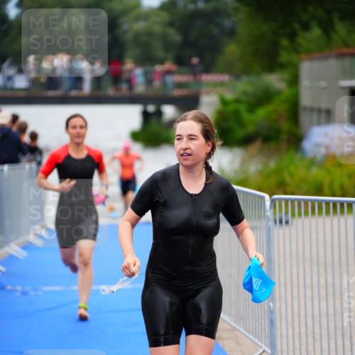 30.08.2026 - Elbe Triathlon Hamburg LAZAROV Photography http://msf.ph/oto/10038880 30.08.2026 14:04:40 Schwimmen 134, 152, 156, 157, 167, 168, 172, 173, 175, 176, 179 meine-sportfotos.de