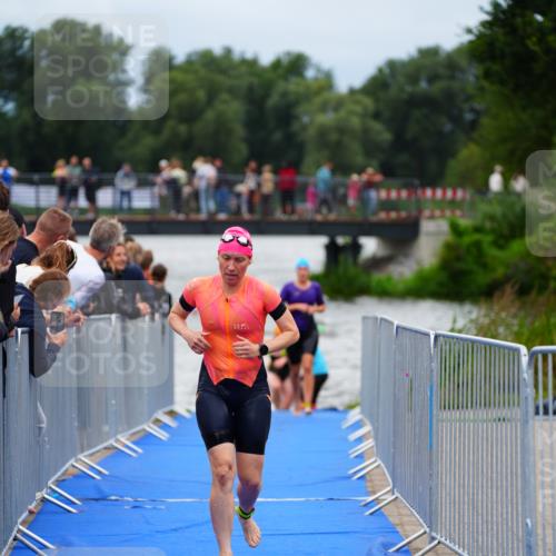 30.08.2026 - Elbe Triathlon Hamburg LAZAROV Photography http://msf.ph/oto/10038896 30.08.2026 14:04:47 Schwimmen 134, 152, 157, 165, 168, 173, 176 meine-sportfotos.de