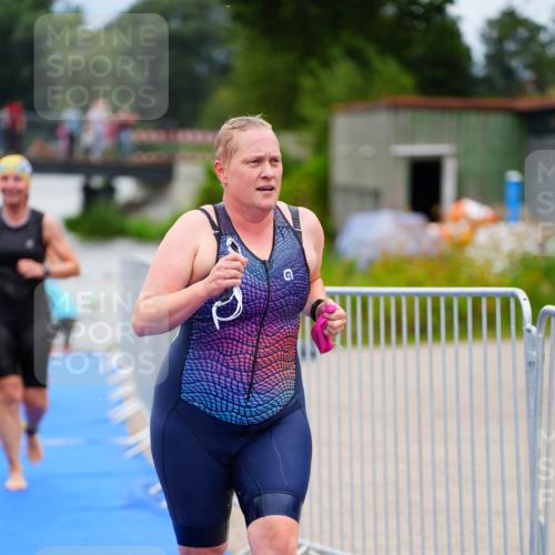 30.08.2026 - Elbe Triathlon Hamburg LAZAROV Photography http://msf.ph/oto/10038996 30.08.2026 14:05:08 Schwimmen 130, 141, 142, 149, 151, 155, 177, 178 meine-sportfotos.de