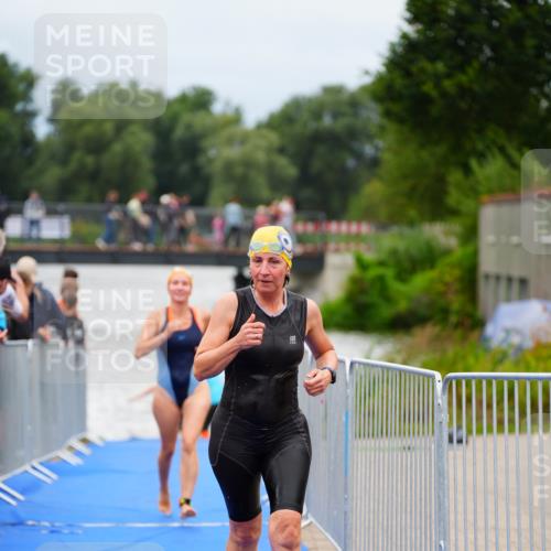 30.08.2026 - Elbe Triathlon Hamburg LAZAROV Photography http://msf.ph/oto/10039001 30.08.2026 14:05:10 Schwimmen 130, 141, 142, 151, 155, 177, 178 meine-sportfotos.de
