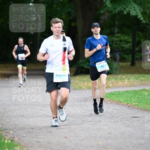 30.08.2026 - Blankeneser Heldenlauf Dr. Thomas Lammeyer http://msf.ph/oto/10039070 30.08.2026 11:12:12 Laufen 4418, 4473 meine-sportfotos.de