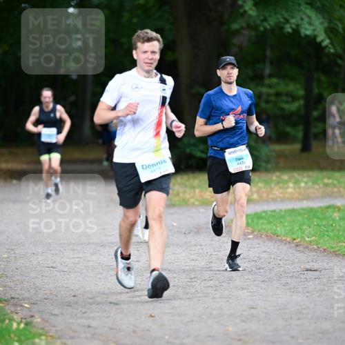 30.08.2026 - Blankeneser Heldenlauf Dr. Thomas Lammeyer http://msf.ph/oto/10039071 30.08.2026 11:12:12 Laufen 4418, 4473 meine-sportfotos.de