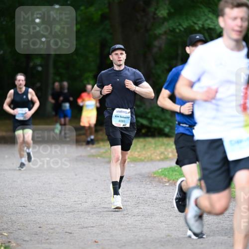 30.08.2026 - Blankeneser Heldenlauf Dr. Thomas Lammeyer http://msf.ph/oto/10039081 30.08.2026 11:12:14 Laufen 4083 meine-sportfotos.de