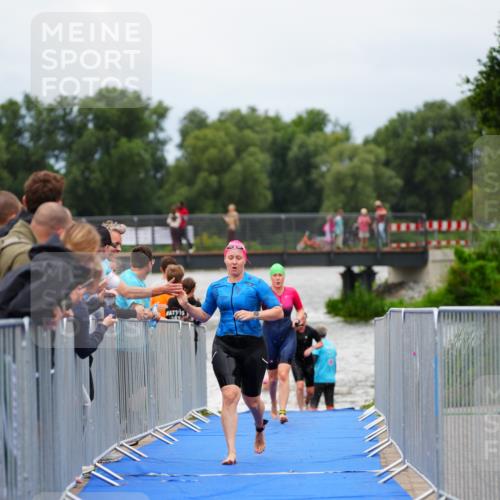 30.08.2026 - Elbe Triathlon Hamburg LAZAROV Photography http://msf.ph/oto/10039114 30.08.2026 14:05:31 Schwimmen 132, 146, 161, 162 meine-sportfotos.de