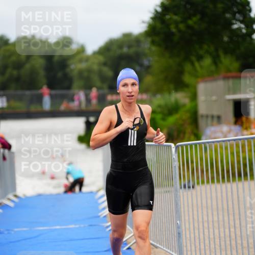 30.08.2026 - Elbe Triathlon Hamburg LAZAROV Photography http://msf.ph/oto/10039238 30.08.2026 14:05:56 Schwimmen 128, 137, 145, 153 meine-sportfotos.de