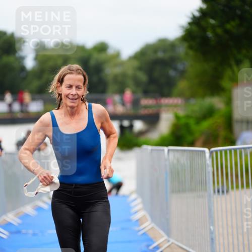30.08.2026 - Elbe Triathlon Hamburg LAZAROV Photography http://msf.ph/oto/10039292 30.08.2026 14:06:18 Schwimmen 136, 138, 160 meine-sportfotos.de