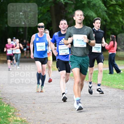 30.08.2026 - Blankeneser Heldenlauf Dr. Thomas Lammeyer http://msf.ph/oto/10039330 30.08.2026 11:12:54 Laufen 4357, 4082, 4035, 4264, 4424 meine-sportfotos.de