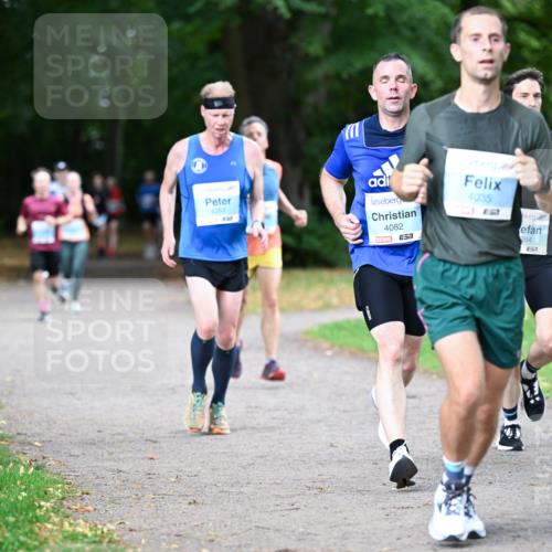30.08.2026 - Blankeneser Heldenlauf Dr. Thomas Lammeyer http://msf.ph/oto/10039338 30.08.2026 11:12:54 Laufen 4357, 4082, 7, 4035, 264, 57 meine-sportfotos.de