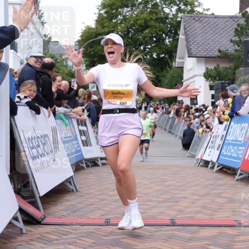 30.08.2026 - Blankeneser Heldenlauf Lena Gebhardt http://msf.ph/oto/10039446 30.08.2026 11:43:16 Ziel 2170, 2933 meine-sportfotos.de