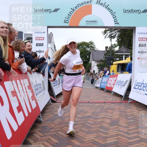 30.08.2026 - Blankeneser Heldenlauf Lena Gebhardt http://msf.ph/oto/10039458 30.08.2026 11:43:17 Ziel 2170, 2716, 2933 meine-sportfotos.de