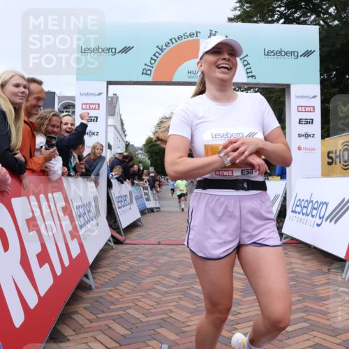30.08.2026 - Blankeneser Heldenlauf Lena Gebhardt http://msf.ph/oto/10039476 30.08.2026 11:43:17 Ziel 2170, 2716, 2933 meine-sportfotos.de