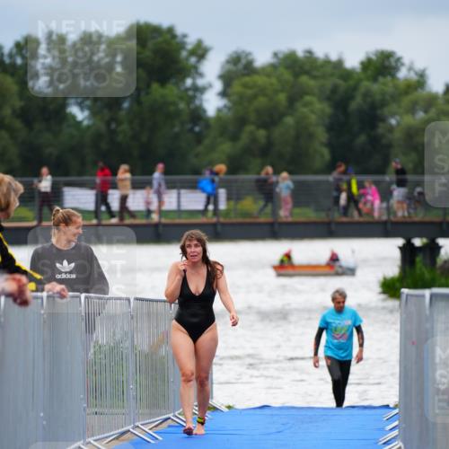 30.08.2026 - Elbe Triathlon Hamburg LAZAROV Photography http://msf.ph/oto/10039486 30.08.2026 14:08:49 Schwimmen 143 meine-sportfotos.de
