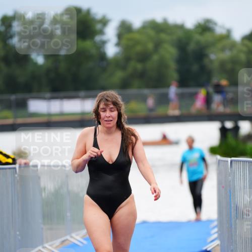 30.08.2026 - Elbe Triathlon Hamburg LAZAROV Photography http://msf.ph/oto/10039500 30.08.2026 14:08:57 Schwimmen 143 meine-sportfotos.de