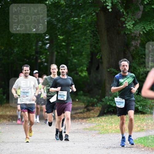 30.08.2026 - Blankeneser Heldenlauf Dr. Thomas Lammeyer http://msf.ph/oto/10039545 30.08.2026 11:13:28 Laufen 4253, 4244, 1297 meine-sportfotos.de