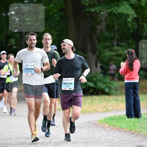 30.08.2026 - Blankeneser Heldenlauf Dr. Thomas Lammeyer http://msf.ph/oto/10039575 30.08.2026 11:13:31 Laufen 4253, 4244 meine-sportfotos.de
