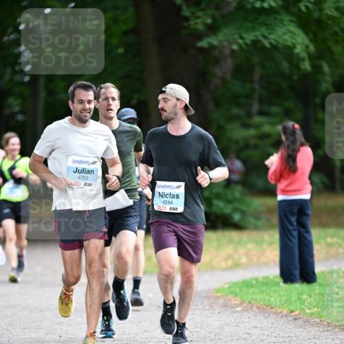 30.08.2026 - Blankeneser Heldenlauf Dr. Thomas Lammeyer http://msf.ph/oto/10039580 30.08.2026 11:13:31 Laufen 4253, 4244 meine-sportfotos.de