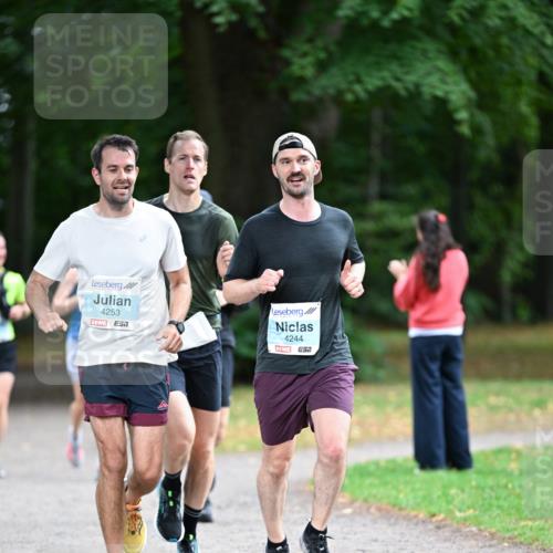 30.08.2026 - Blankeneser Heldenlauf Dr. Thomas Lammeyer http://msf.ph/oto/10039586 30.08.2026 11:13:31 Laufen 4253, 4244 meine-sportfotos.de