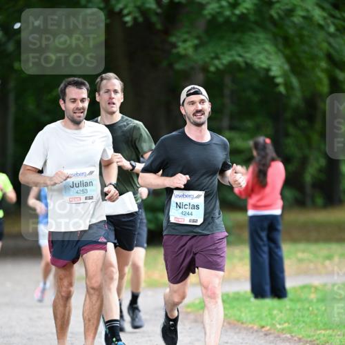 30.08.2026 - Blankeneser Heldenlauf Dr. Thomas Lammeyer http://msf.ph/oto/10039588 30.08.2026 11:13:32 Laufen 4253, 4244 meine-sportfotos.de