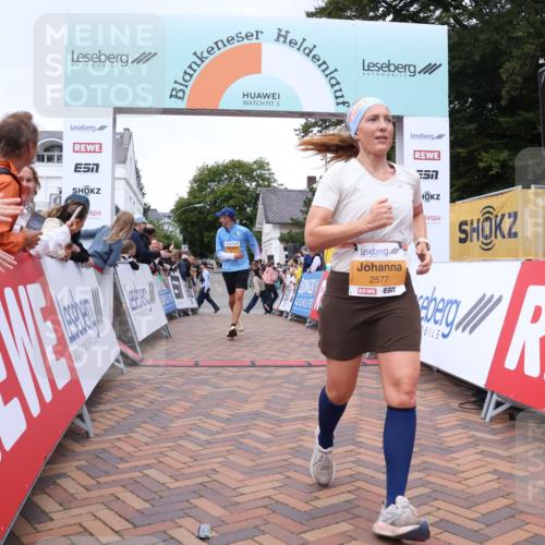 30.08.2026 - Blankeneser Heldenlauf Lena Gebhardt http://msf.ph/oto/10039594 30.08.2026 11:43:26 Ziel 2577, 2716, 2884 meine-sportfotos.de