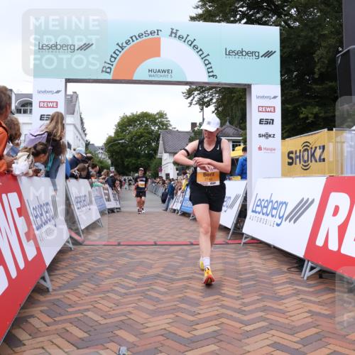30.08.2026 - Blankeneser Heldenlauf Lena Gebhardt http://msf.ph/oto/10039688 30.08.2026 11:43:47 Ziel 2046, 2140, 2358, 2922 meine-sportfotos.de