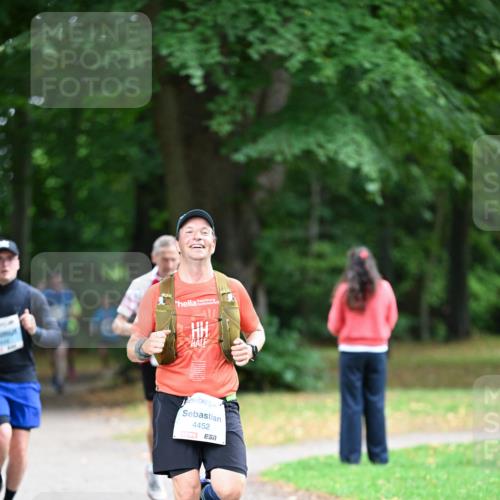 30.08.2026 - Blankeneser Heldenlauf Dr. Thomas Lammeyer http://msf.ph/oto/10039719 30.08.2026 11:13:50 Laufen 4452, 7 meine-sportfotos.de