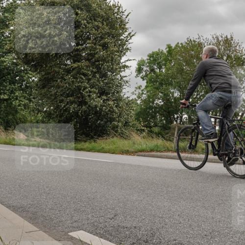 30.08.2026 - Elbe Triathlon Hamburg Michael Burmester http://msf.ph/oto/10039721 30.08.2026 13:56:36 Radfahren  meine-sportfotos.de