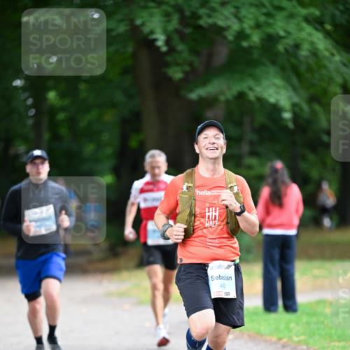30.08.2026 - Blankeneser Heldenlauf Dr. Thomas Lammeyer http://msf.ph/oto/10039725 30.08.2026 11:13:51 Laufen 4452, 657 meine-sportfotos.de