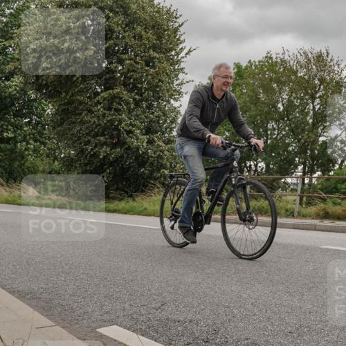 30.08.2026 - Elbe Triathlon Hamburg Michael Burmester http://msf.ph/oto/10039733 30.08.2026 13:57:02 Radfahren  meine-sportfotos.de
