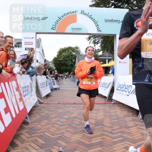 30.08.2026 - Blankeneser Heldenlauf Lena Gebhardt http://msf.ph/oto/10039746 30.08.2026 11:43:52 Ziel 2046, 2140, 2358, 2922 meine-sportfotos.de