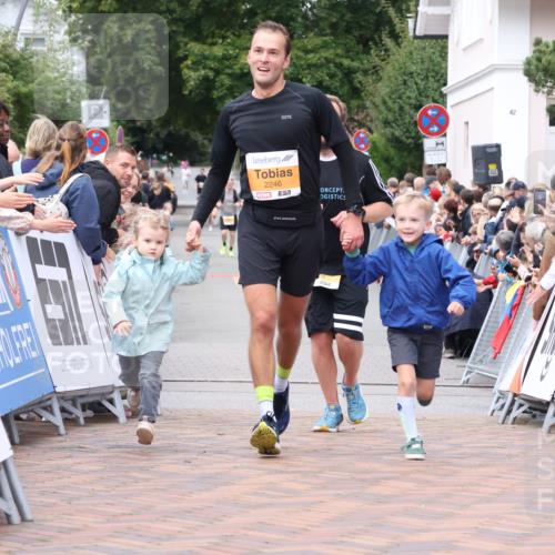 30.08.2026 - Blankeneser Heldenlauf Lena Gebhardt http://msf.ph/oto/10039809 30.08.2026 11:44:09 Ziel 2246, 2720, 2956 meine-sportfotos.de