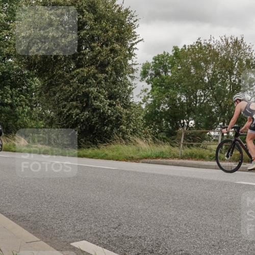 30.08.2026 - Elbe Triathlon Hamburg Michael Burmester http://msf.ph/oto/10039811 30.08.2026 14:08:47 Radfahren  meine-sportfotos.de