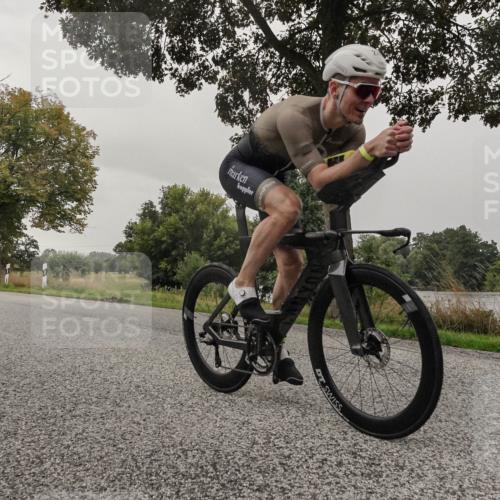 30.08.2026 - Elbe Triathlon Hamburg Michael Burmester http://msf.ph/oto/10039829 30.08.2026 08:50:12 Radfahren 205, 220 meine-sportfotos.de