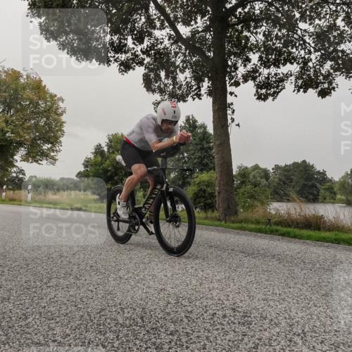 30.08.2026 - Elbe Triathlon Hamburg Michael Burmester http://msf.ph/oto/10039856 30.08.2026 08:51:01 Radfahren 226 meine-sportfotos.de